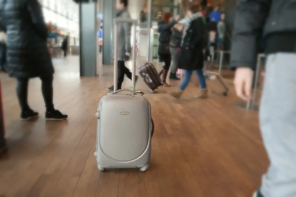 fix a broken suitcase